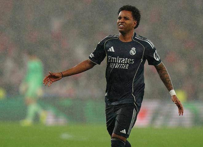 皇马再遭暴击！6000万红星辱骂主裁被官宣禁赛2场 无缘欧冠附加赛